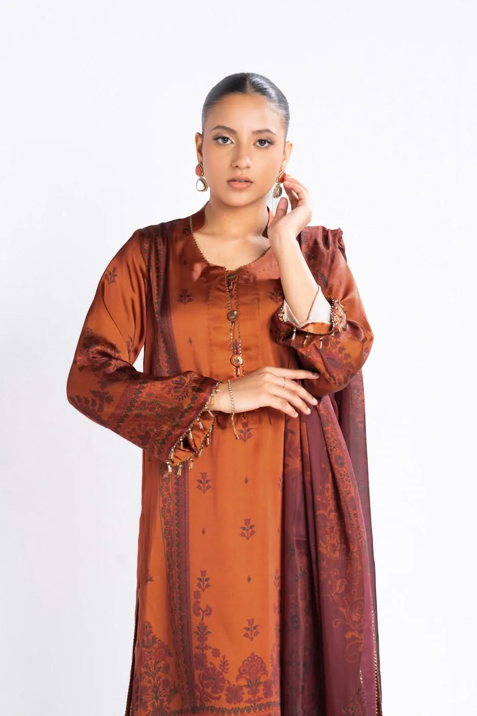 Elevate your title by incorporating more descriptive and enticing modifiers. Heres an optimized version:

Elegant 3-Piece Chamois Silk Suit Set with Vibrant Printed Tissue Silk Dupatta