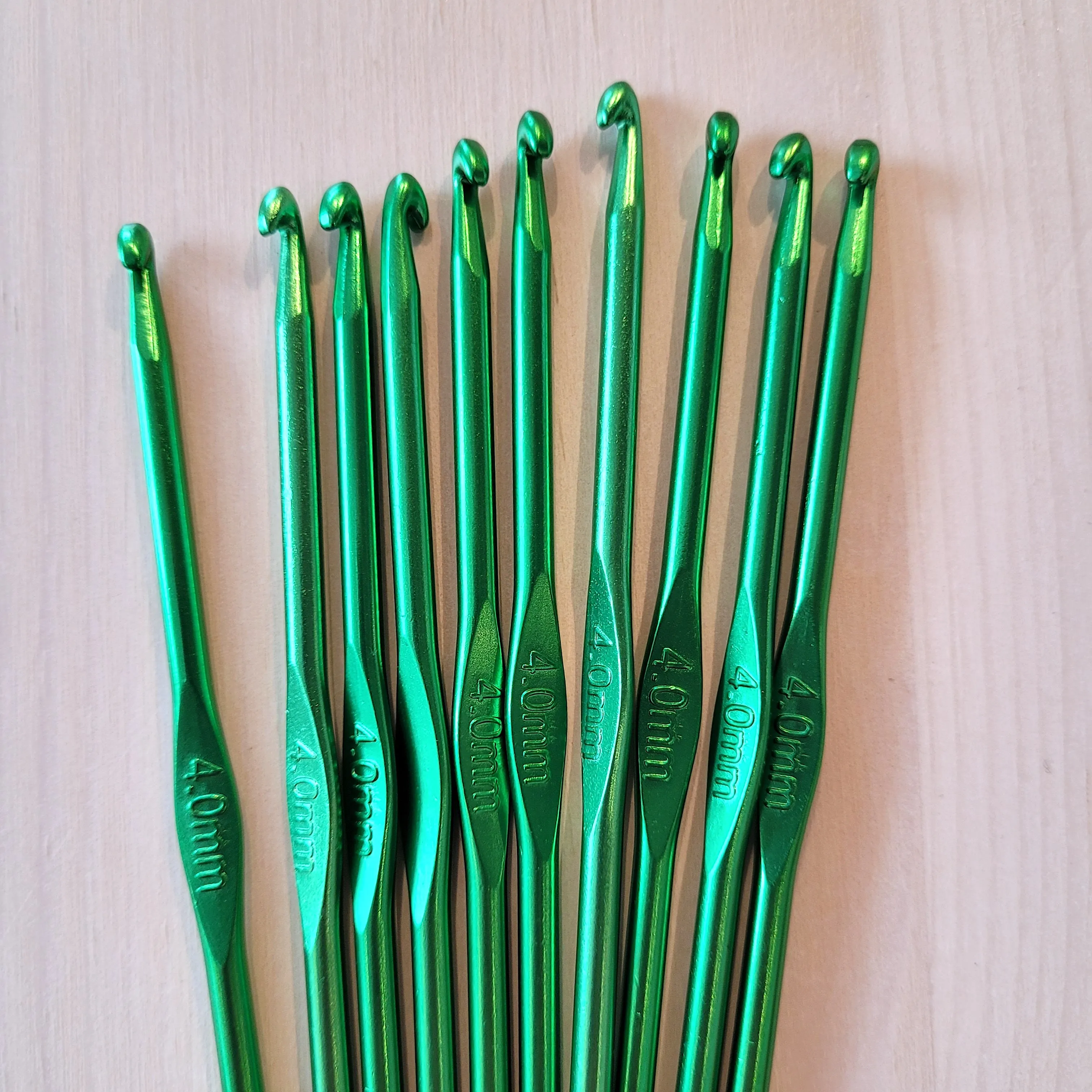 Aluminum hooks - 2 mm to 8 mm