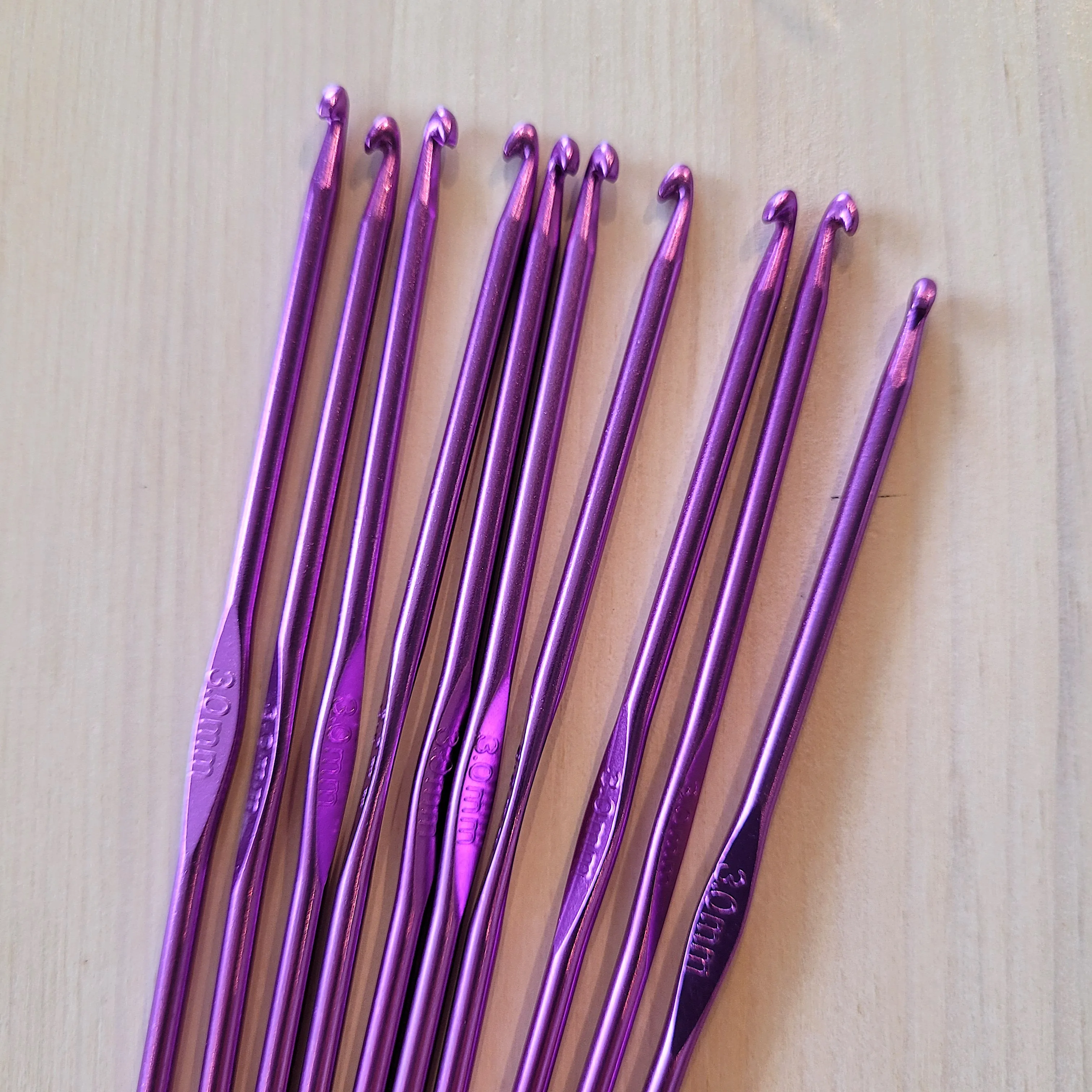 Aluminum hooks - 2 mm to 8 mm