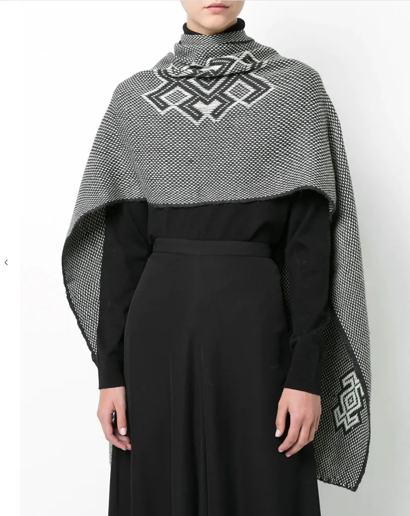 Araña Shawl
