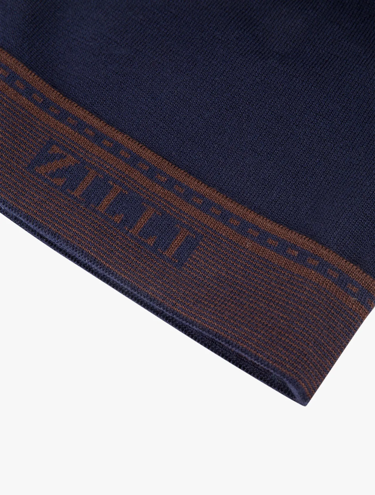 Beanie in Wool and Silk