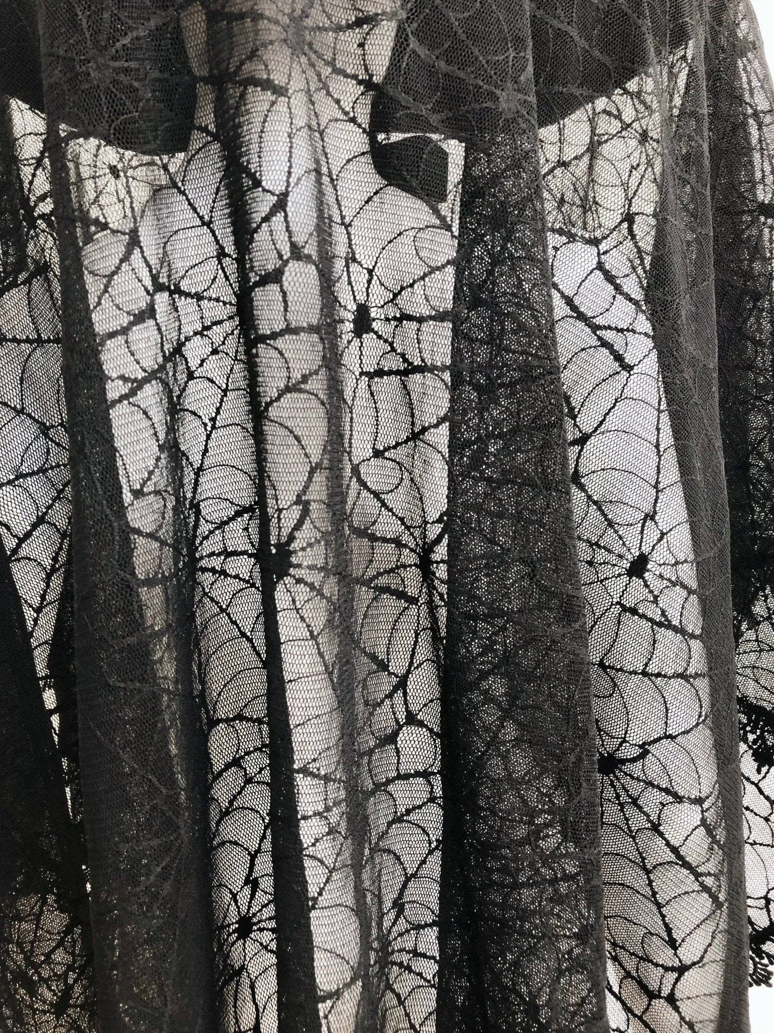 Good Mourning Spiderweb Lace Veil