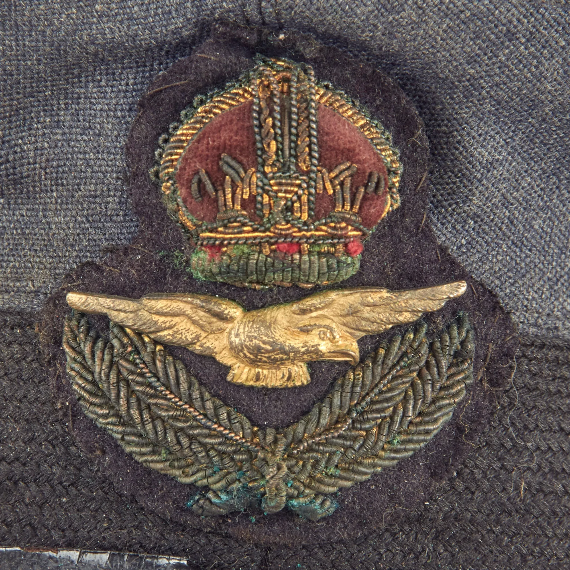 Original British WWII Royal Canadian Air Force RCAF Named Pilot Officer Visor Cap - Size 6 ¾