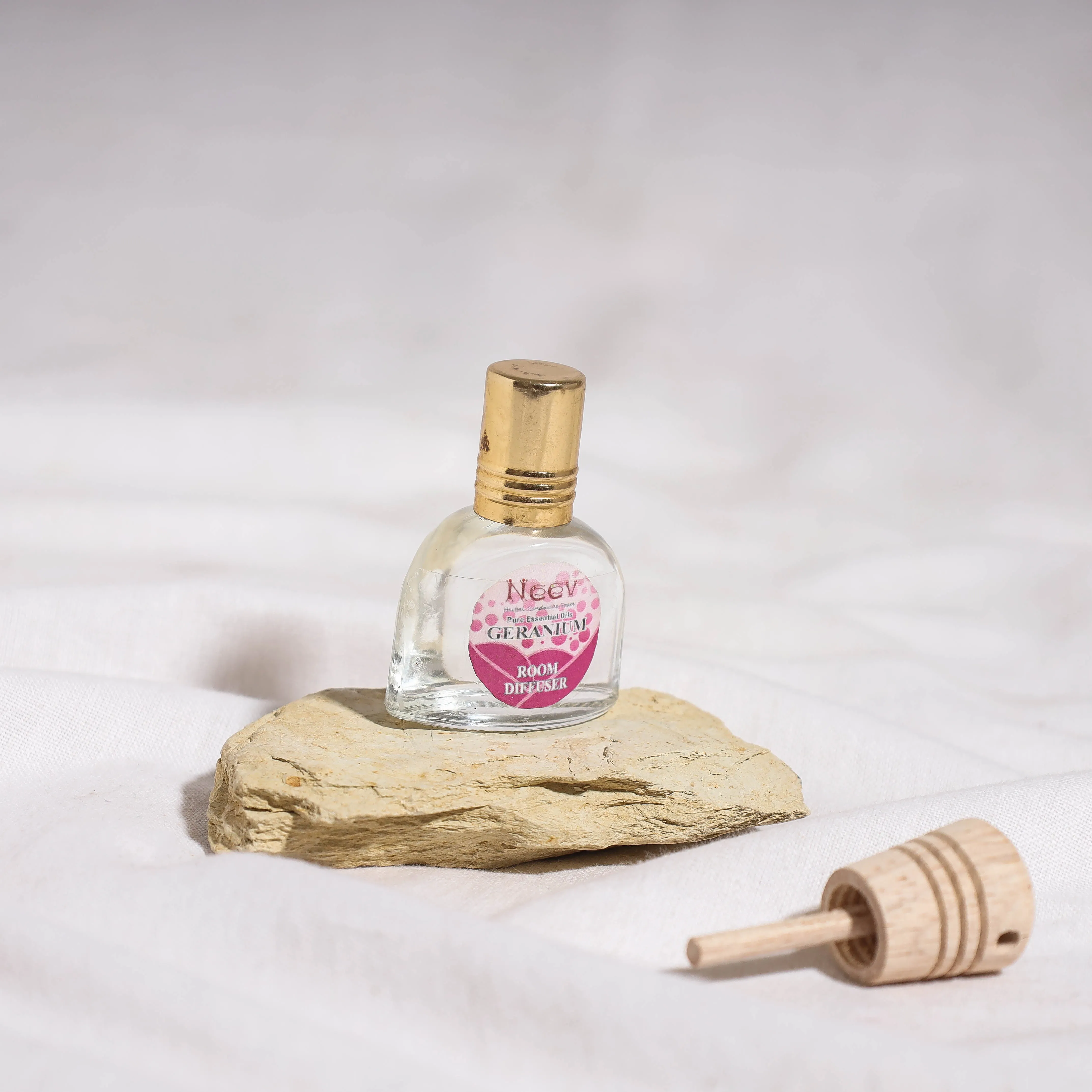 "Geranium Room Diffuser Tranquil, Sensitive , Healing"