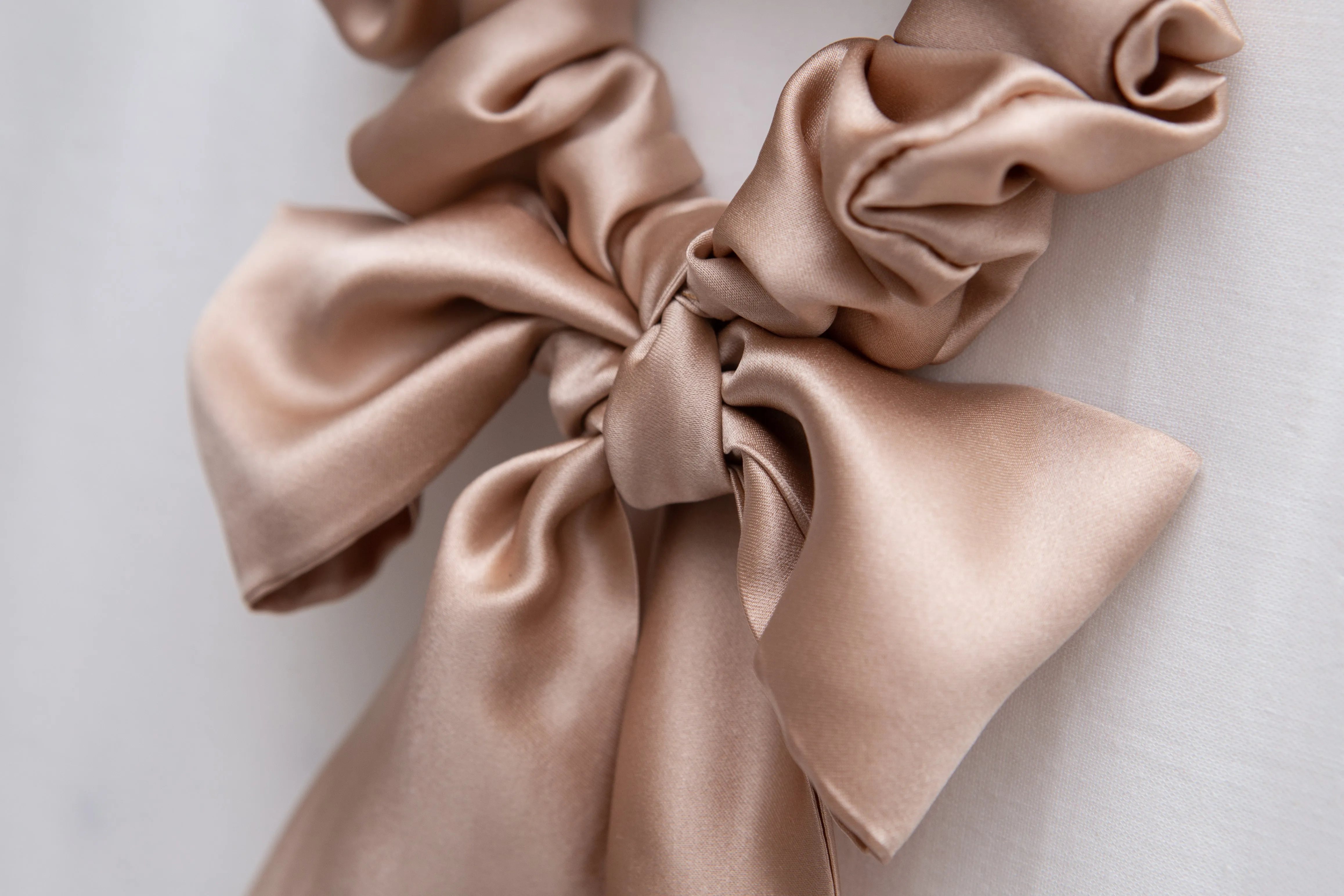 SCRUNCHIE - GIRLS SILK SCRUNCHIE CARAMEL