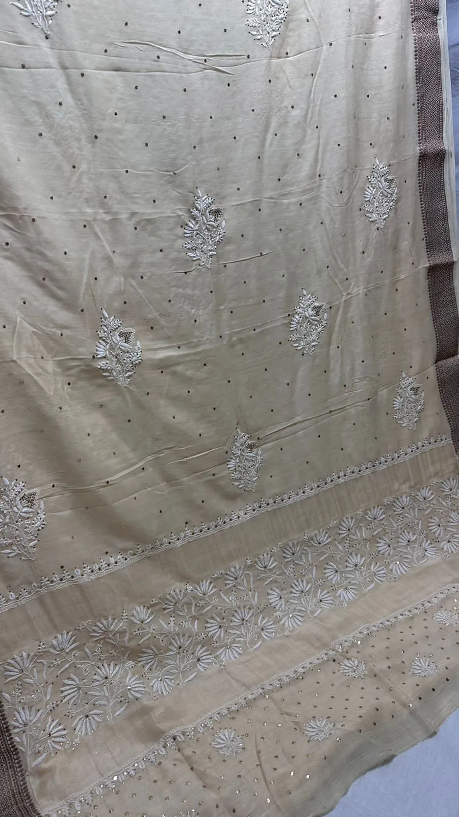 SOFT PURE MOONGA SILK, CHIKAN HAND EMBROIDERED SAREE